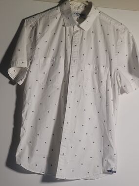 Express White Short-Sleeve Button-Down Shirt with Black Micro Dot Pattern